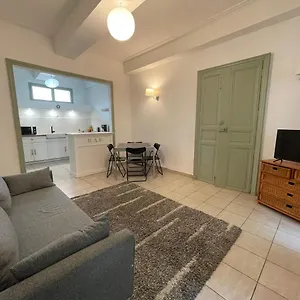 Du En Carpentras